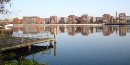 Wohnen statt Feiern? Berlins Clubkultur kämpft um Platz an der Rummelsburger Bucht