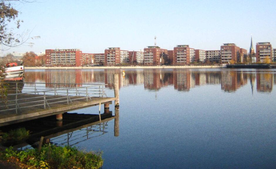 Wohnen statt Feiern? Berlins Clubkultur kämpft um Platz an der Rummelsburger Bucht
