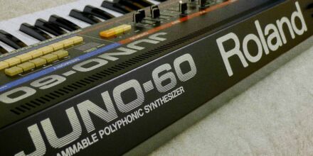 Roland Juno-60: Wie der Kult-Synthesizer den Sound von 5 Kulthits prägte
