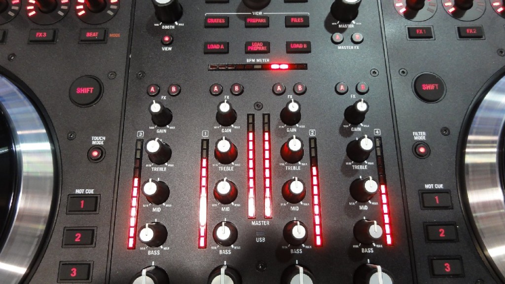 Numark NS-7MK2