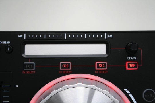 Numark Mixtrack Pro 3 - Effektsteuerung per Tauchstrip