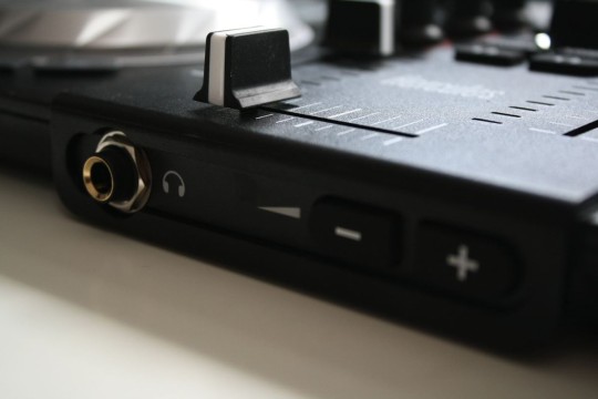 Hercules Universal DJ - Kopfh&ouml;rerausgang