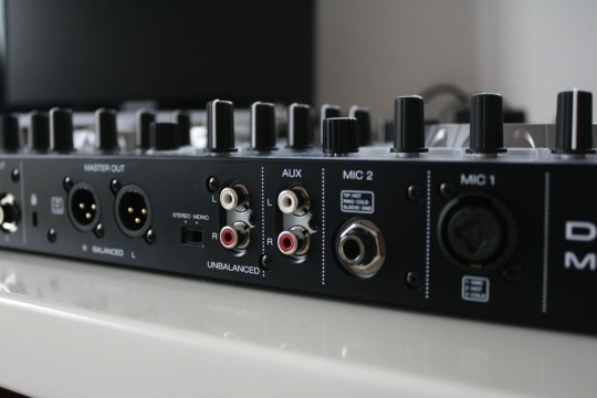 Denon DJ - MC4000 - Anschl&uuml;sse