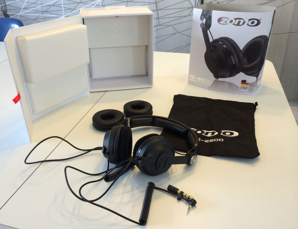 zomo-hd-2500-mit_verpackung